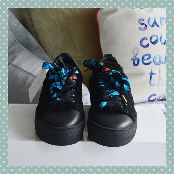 Maje Shoes - BNWT Maje Low Top Suede and Leather Trainers